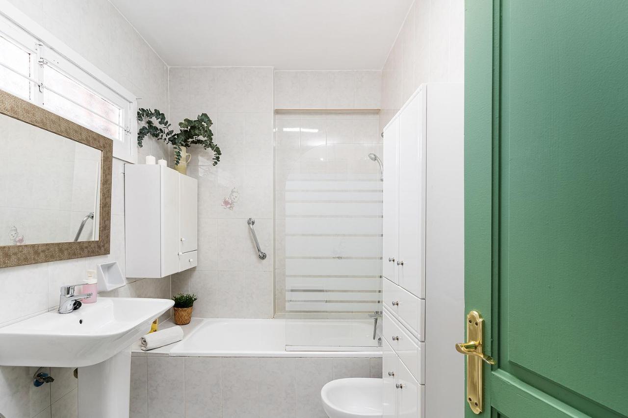 Monko Boho Chic Apartment ตอร์เรโมลิโนส ภายนอก รูปภาพ